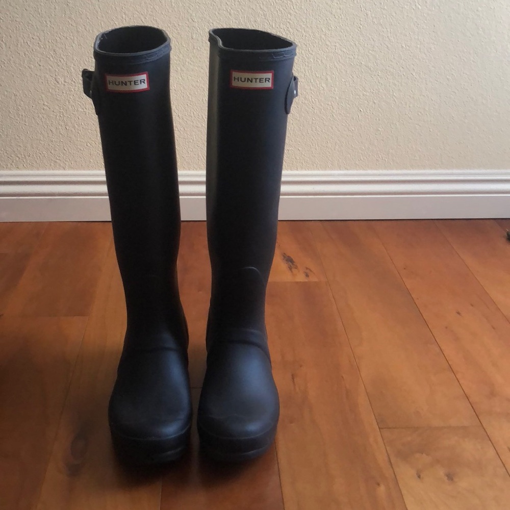 Hunter knee high rain boots